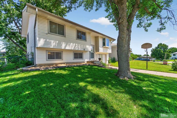 Property Photo: 440 Mormon Trail NE 68521
