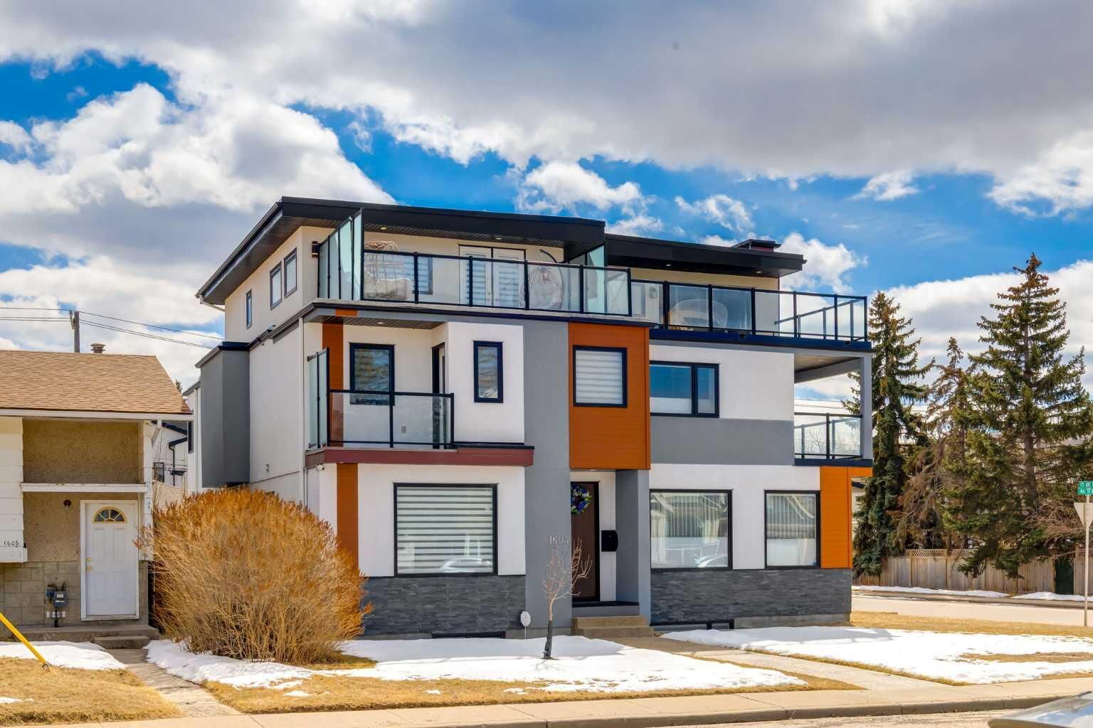 Property Photo:  1604 46 Street NW  AB T3B 1A9 