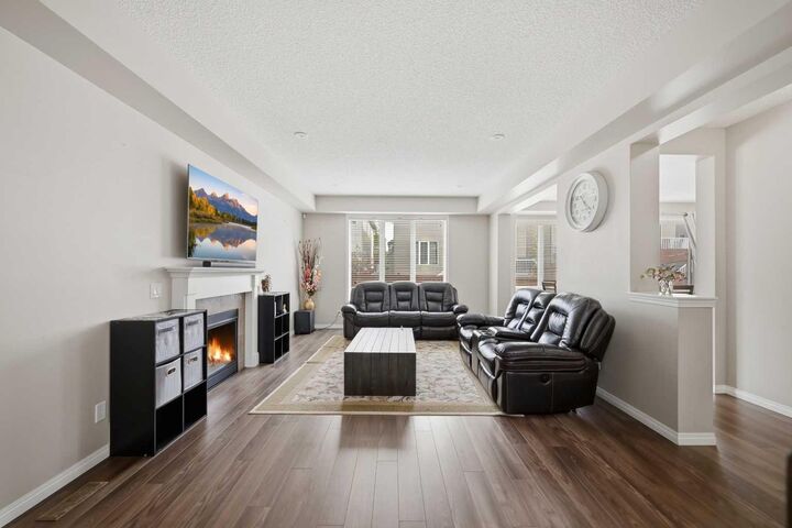 Property Photo:  146 Windwood Grove SW  AB T4B 3S8 