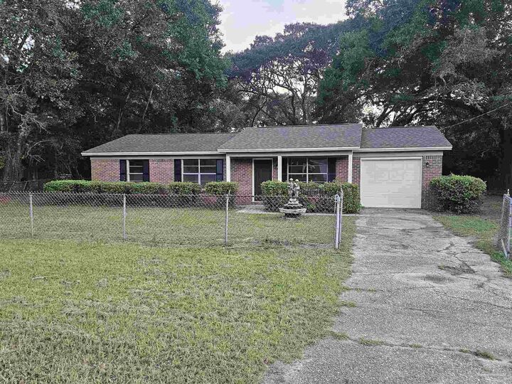 Property Photo:  7721 Pontiac Dr  FL 32506 