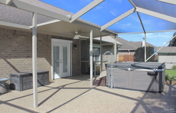 Property Photo: 4261 Winners Gait Cir FL 32571