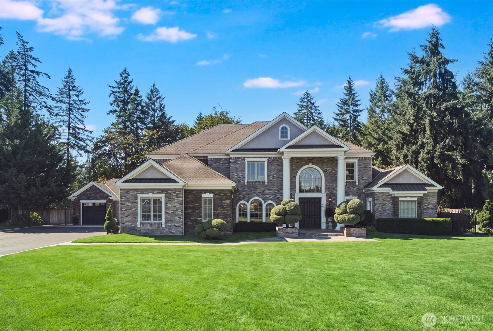 Property Photo: 22026 131st Avenue E WA 98338