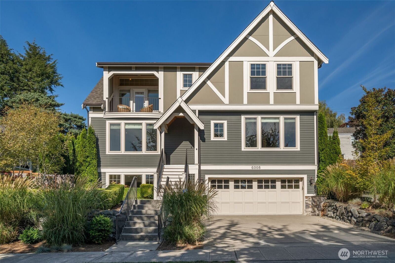 Property Photo: 6008 Oberlin Avenue NE WA 98115