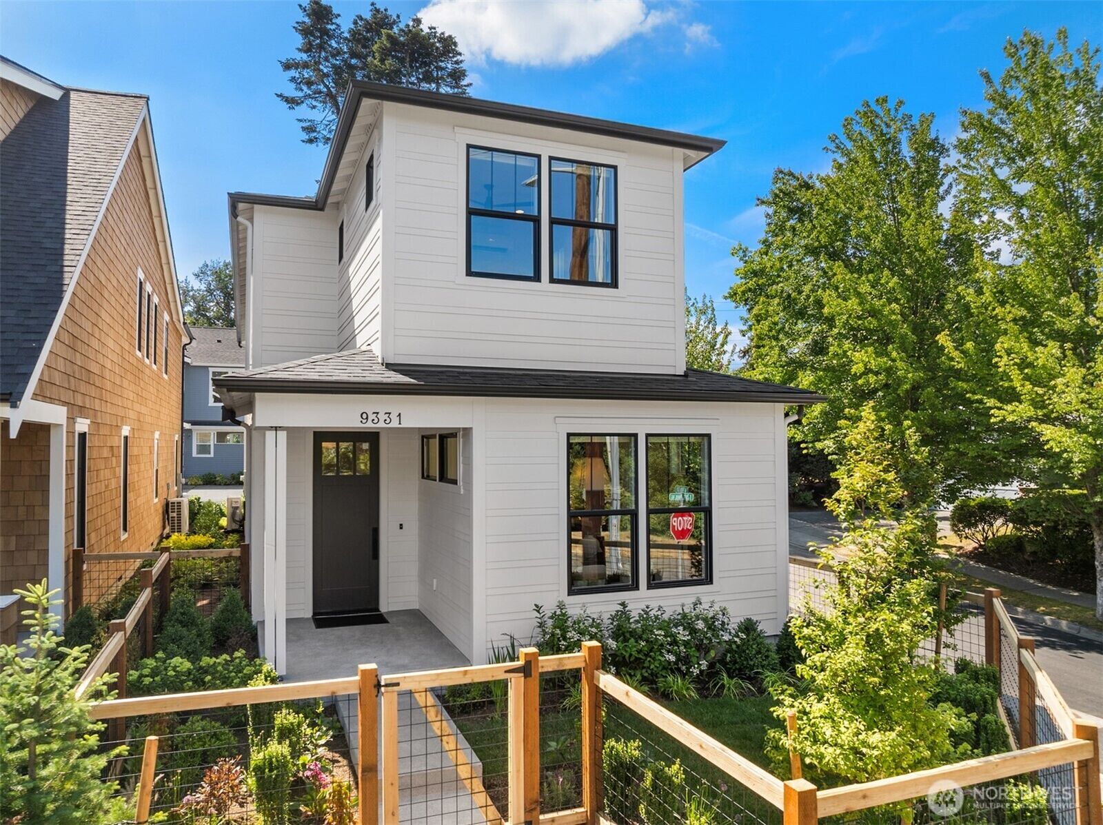 Property Photo:  9331  126th Avenue NE  WA 98033 