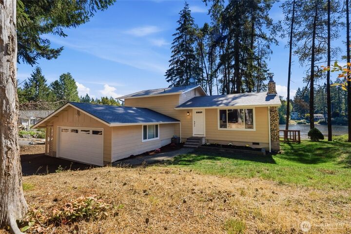 Property Photo:  14320  Englewood Dr NW Drive NW  WA 98329 