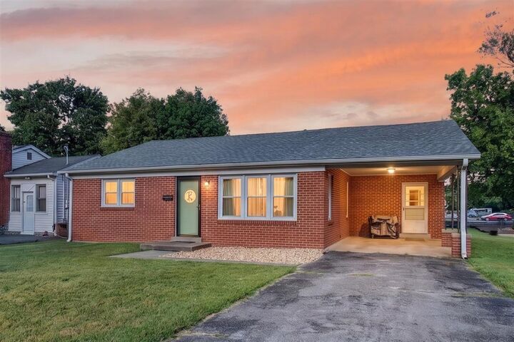 Property Photo:  1807 Kirby Drive  KY 42104 