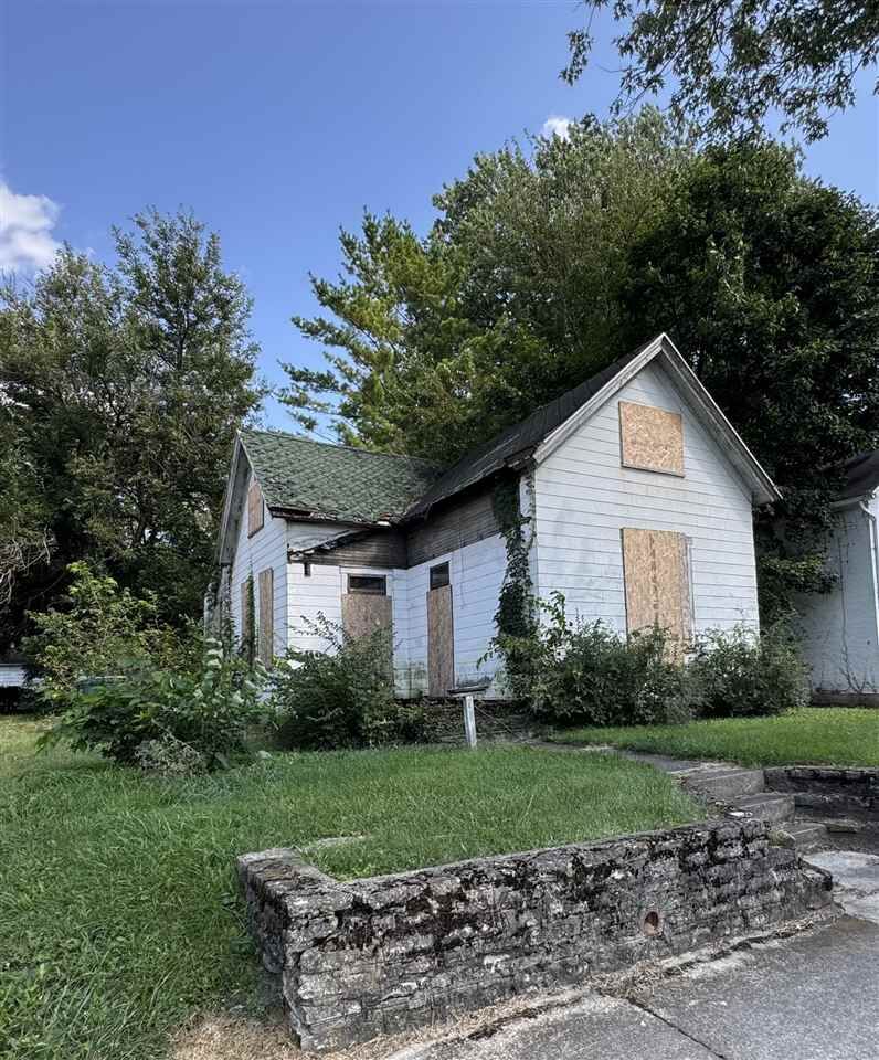Property Photo:  511 S 12th Street  IN 47374 