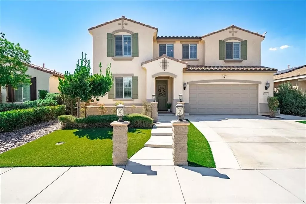 Property Photo:  30019 Typhoon Court  CA 92584 