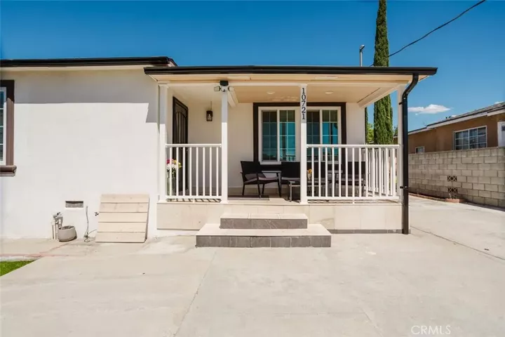 Property Photo:  10721 Crockett  CA 91352 