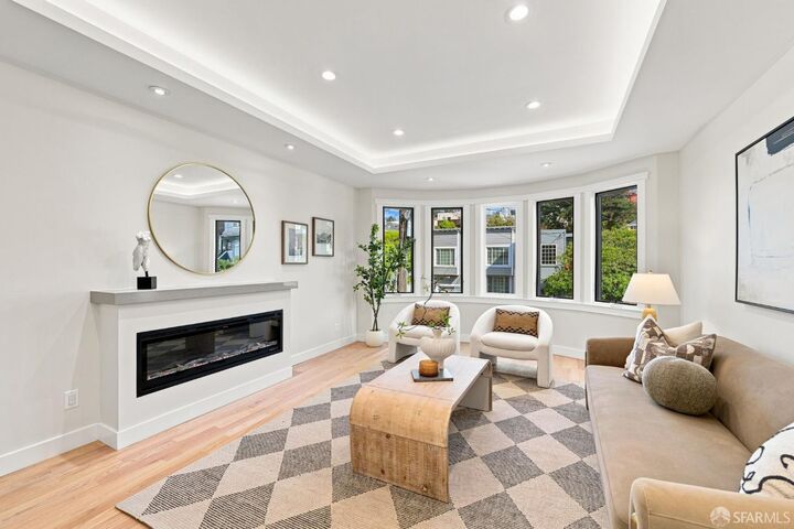 Property Photo: 158 Edinburgh Street CA 94112