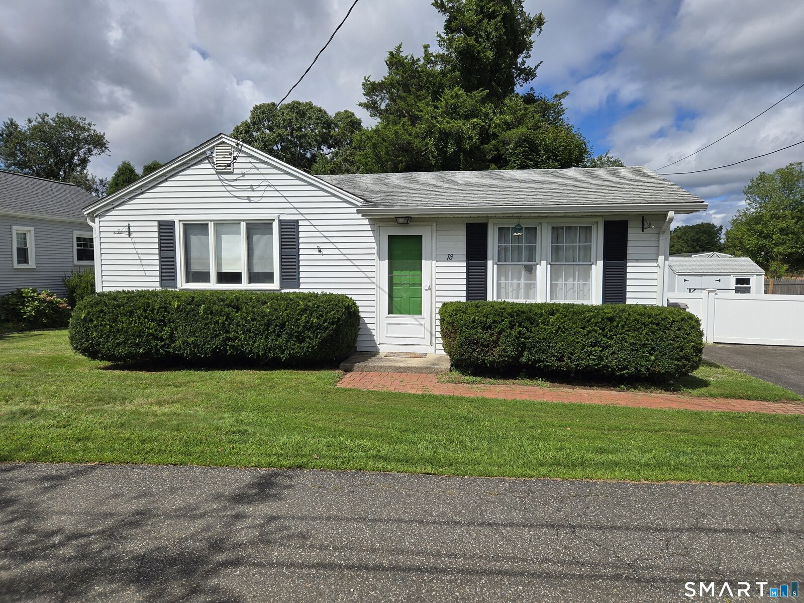 Property Photo:  18 Dorothy Road  CT 06498 