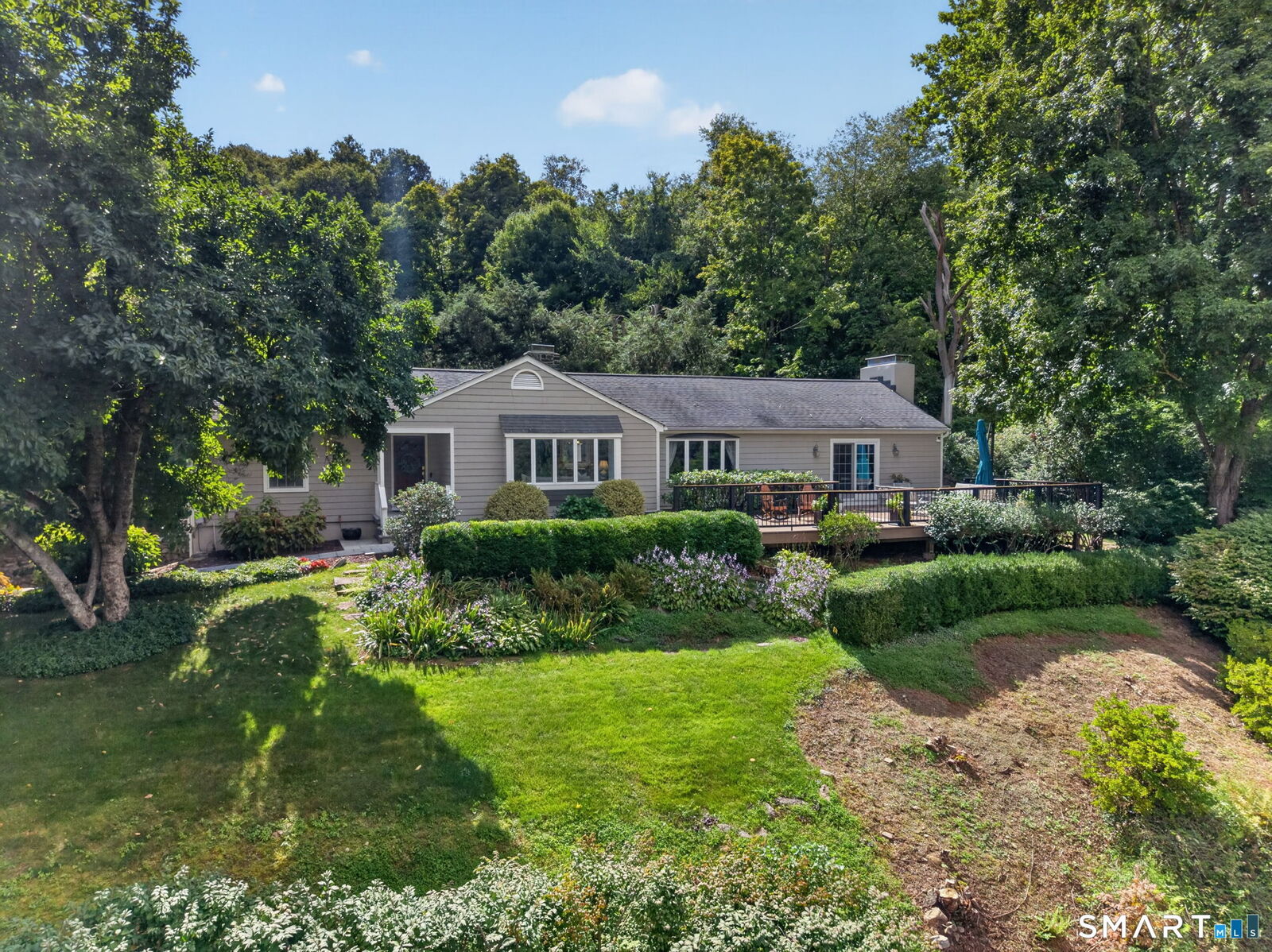 Property Photo: 211 Hanover Road CT 06470