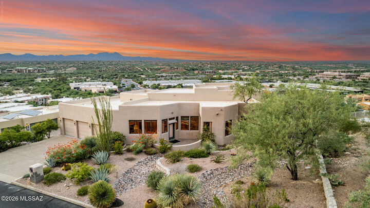 Property Photo:  1751 E Buck Ridge Place  AZ 85737 