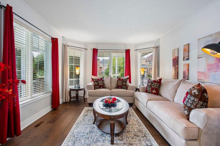 Property Photo: 33 Redbud Street ON L6E 1G3