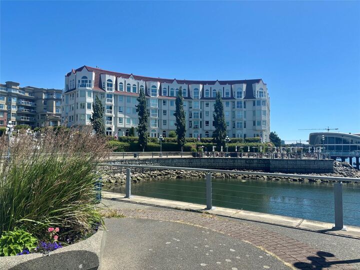Property Photo:  10 Paul Kane Pl #313  BC V9A 7J8 