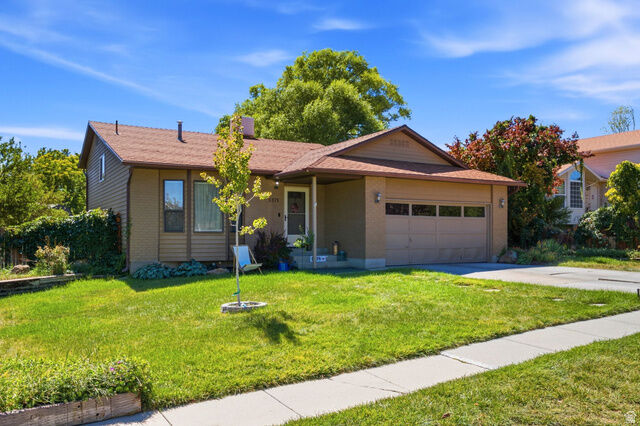 Property Photo:  5375 W Saguaro Dr S  UT 84081 