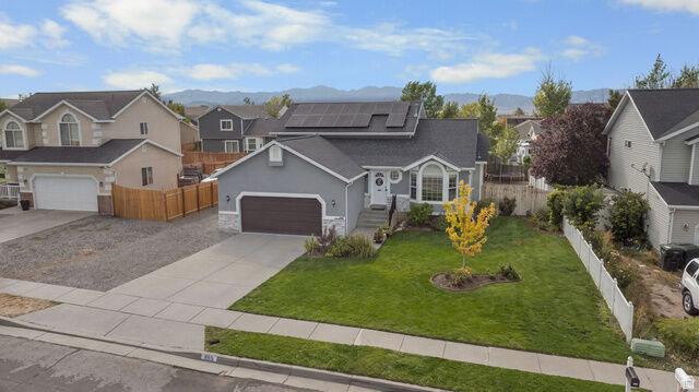 Property Photo: 985 N Whitaker Dr UT 84074