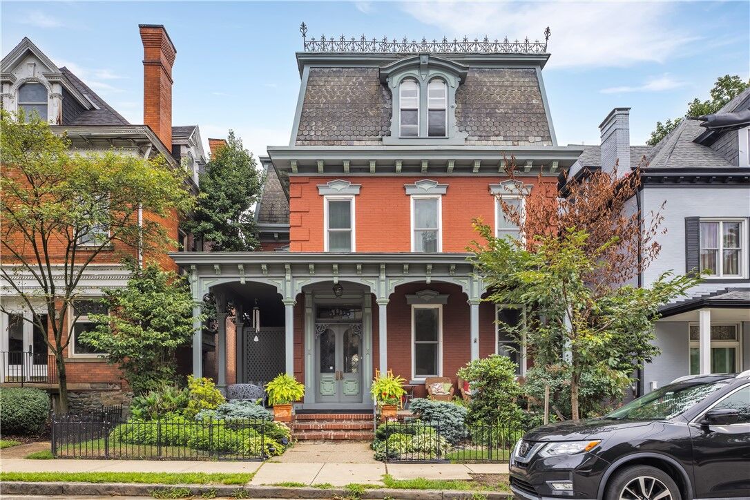 Property Photo: 6016 Walnut St PA 15206