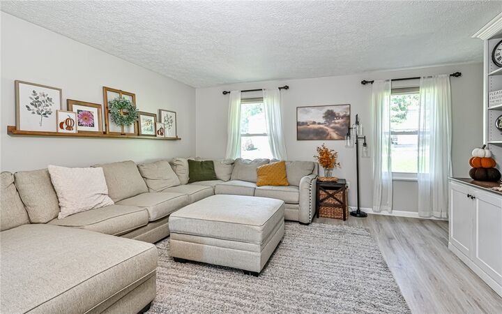 Property Photo:  3523 Woodlake Dr  PA 15101 
