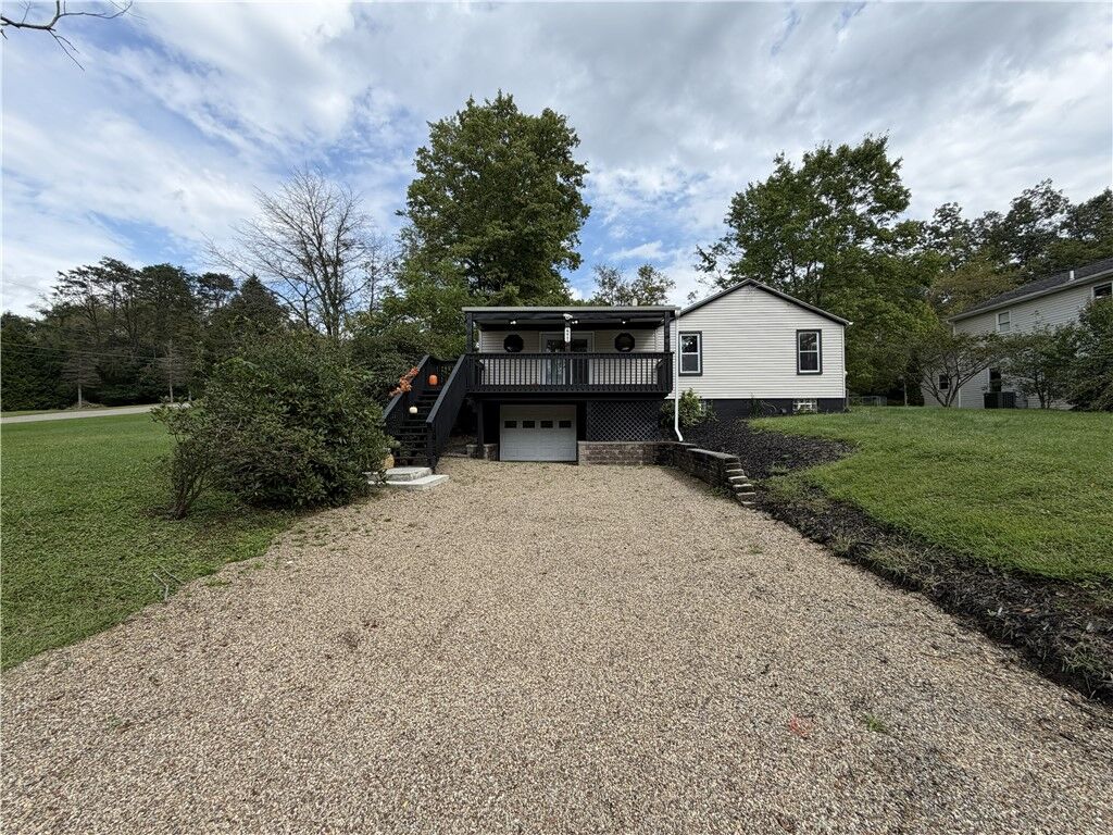 Property Photo: 2211 Saxonburg Blvd PA 15024