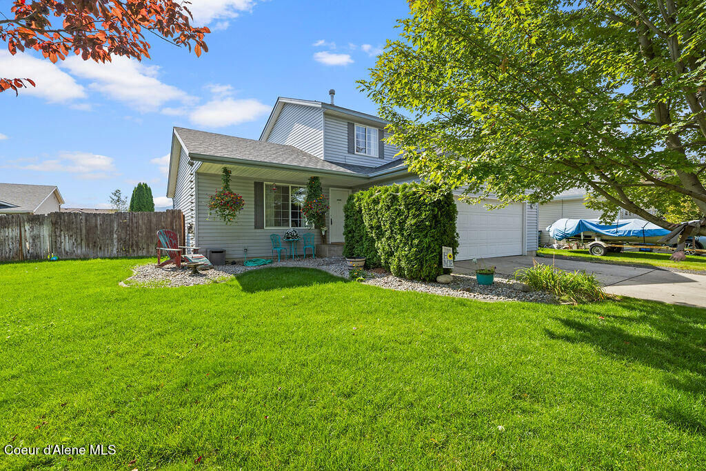 Property Photo:  1241 E Mesquite Ct  ID 83854 
