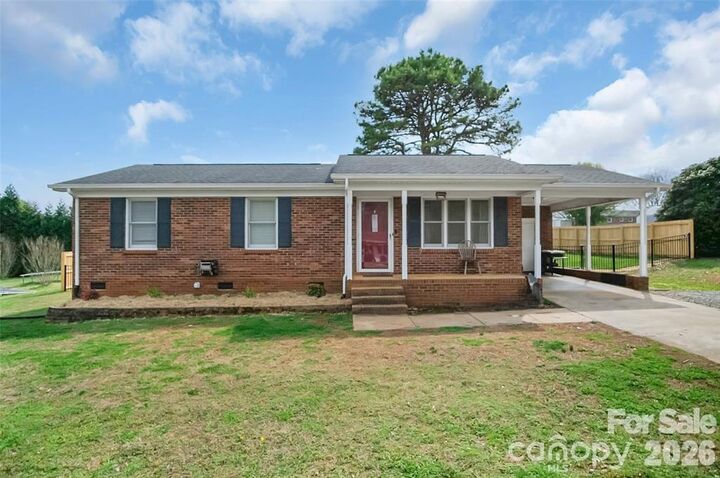 Property Photo:  106 Clearview Drive  NC 28150 