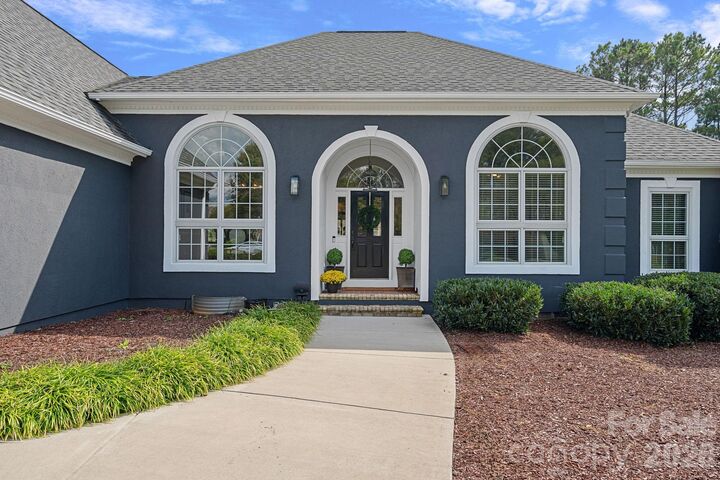 Property Photo:  18806 Boundary Oaks Court  NC 28036 