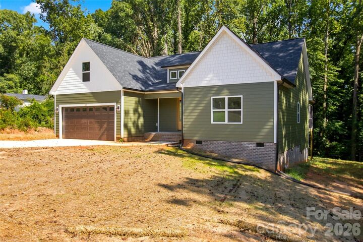 Property Photo:  207 Country Club Road  NC 28150 