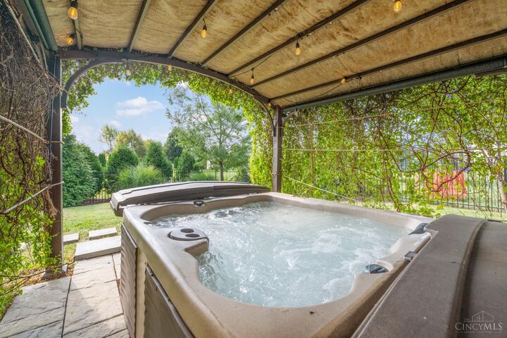 Property Photo:  4965 Chandler Crossing  OH 45044 