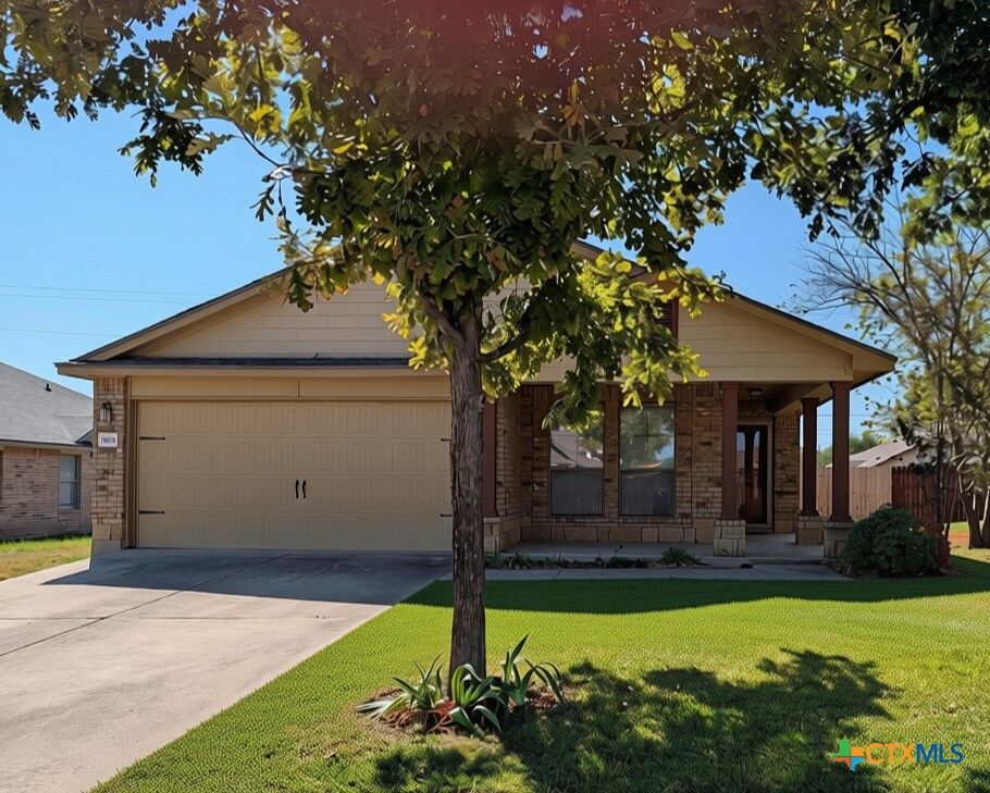 Property Photo: 5506 Holly Oak Lane TX 76542