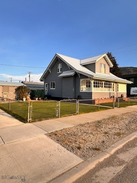 Property Photo:  309 Maple Street  MT 59711 