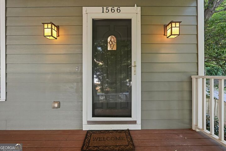 Property Photo:  1566 Conway Road  GA 30032 
