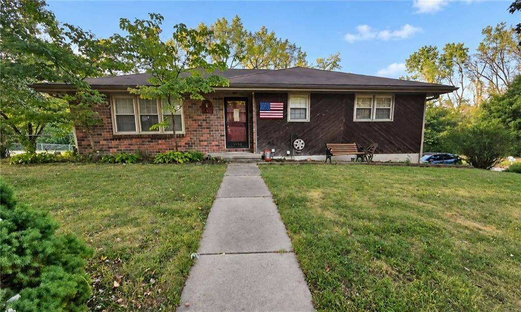 Property Photo:  1950 Safari Drive  MO 64506 