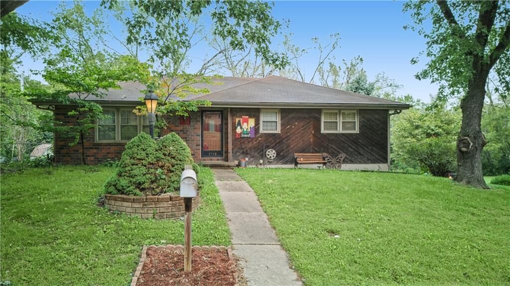 Property Photo:  1950 Safari Drive  MO 64506 