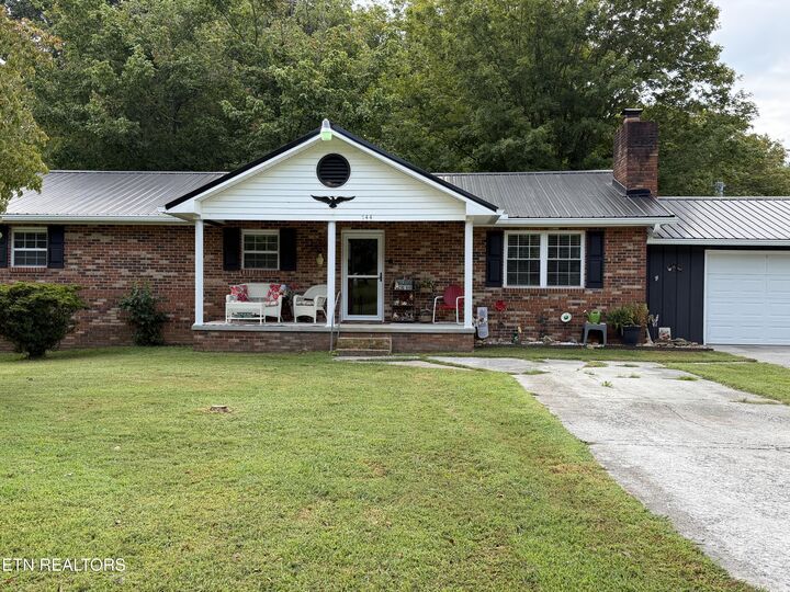 Property Photo:  744 Cross Valley Rd  TN 37766 