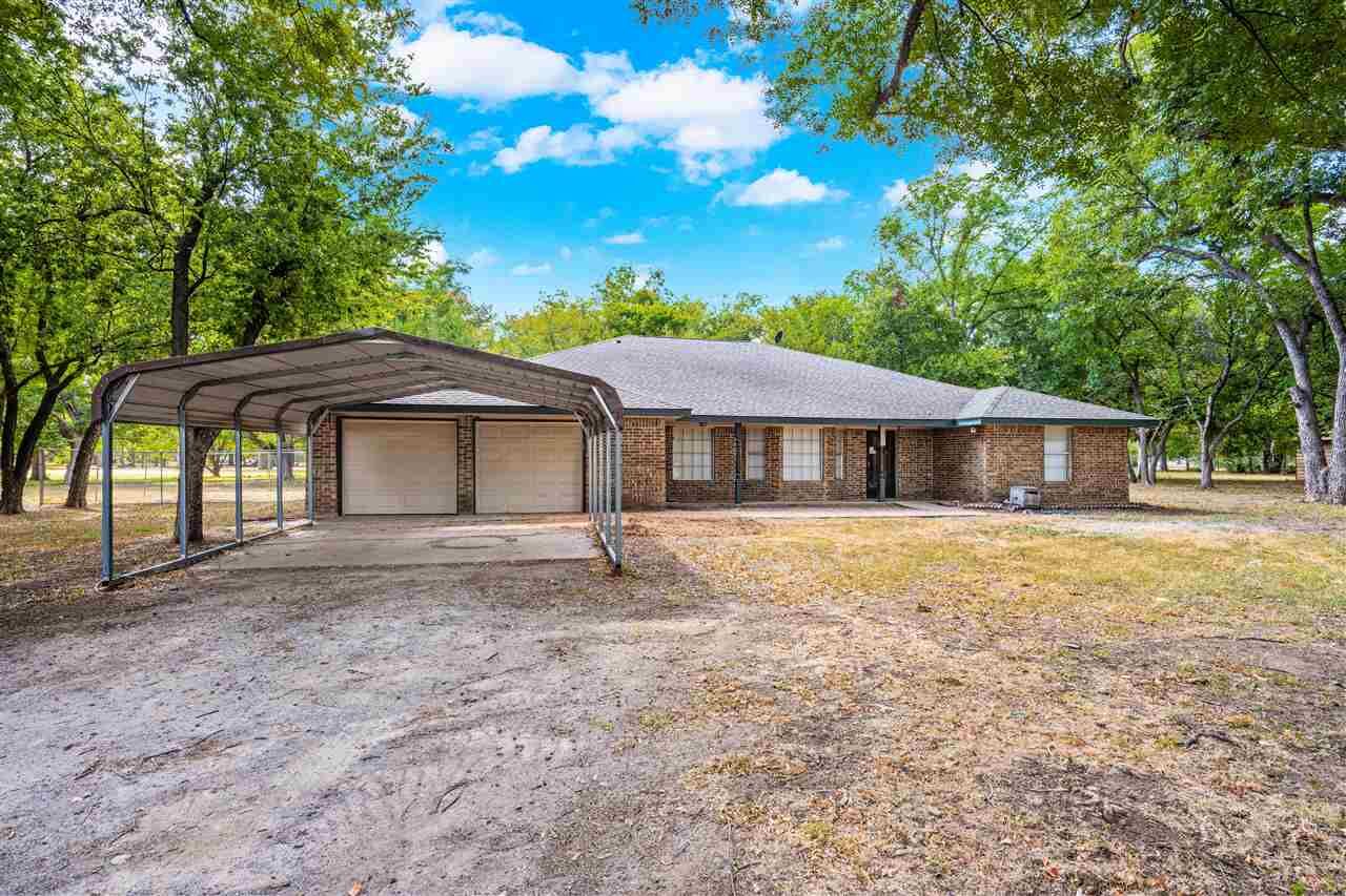 Property Photo:  301 W Rock Creek Dr.  OK 73006 