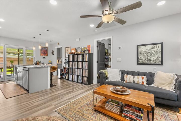 Property Photo:  3212 Oranole Road  FL 32810 