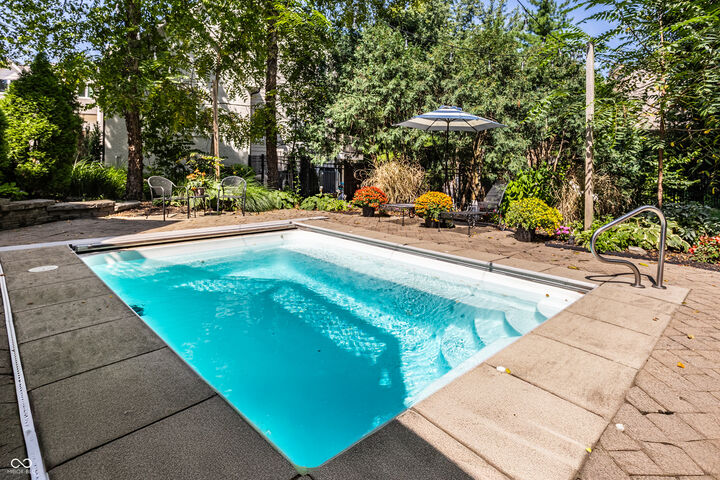 Property Photo: 13719 Smokey Ridge Overlook IN 46033