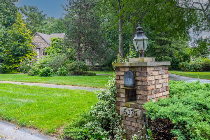 Property Photo: 5375 N Alpine Ridge MI 49127