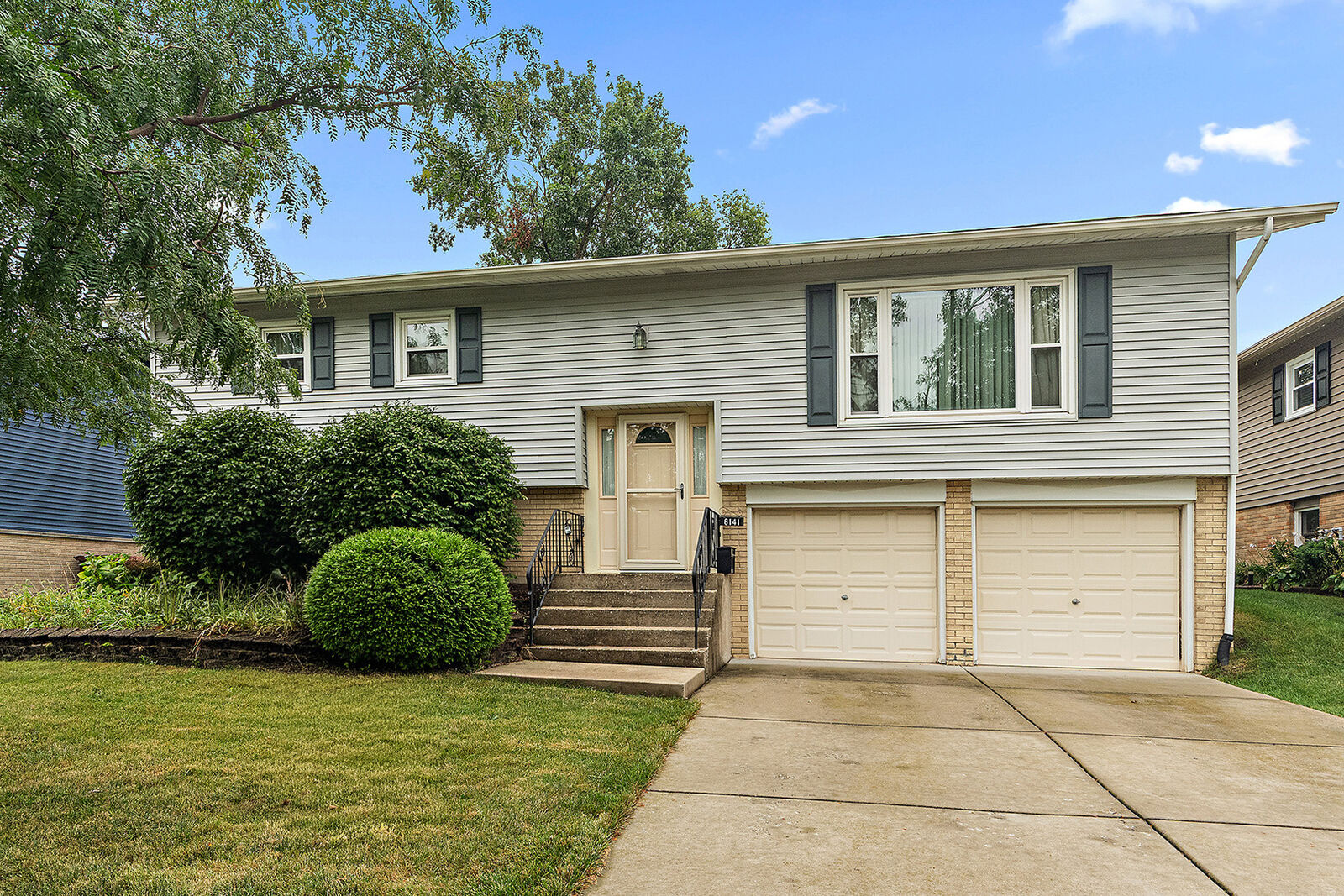 Property Photo: 6141 Rob Roy Drive IL 60452