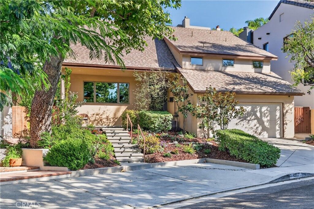 Property Photo: 4262 Levitt CA 91403