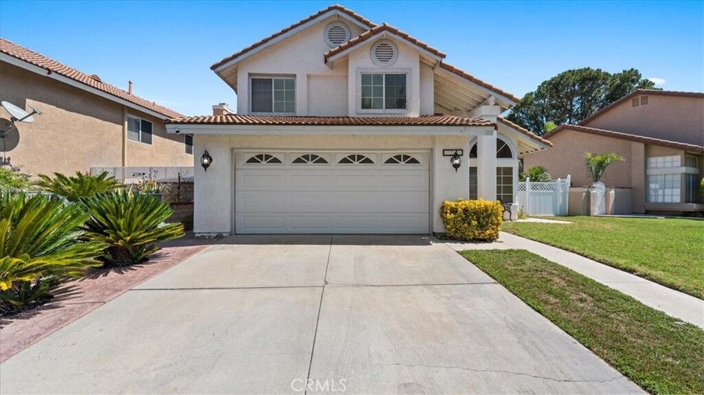 Property Photo:  1741 Mojave View  CA 92882 