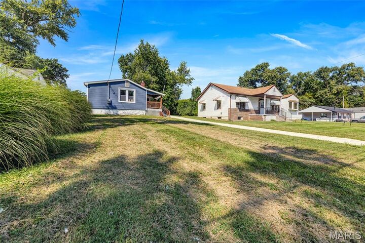 Property Photo:  21 Shumate Avenue  MO 63043 