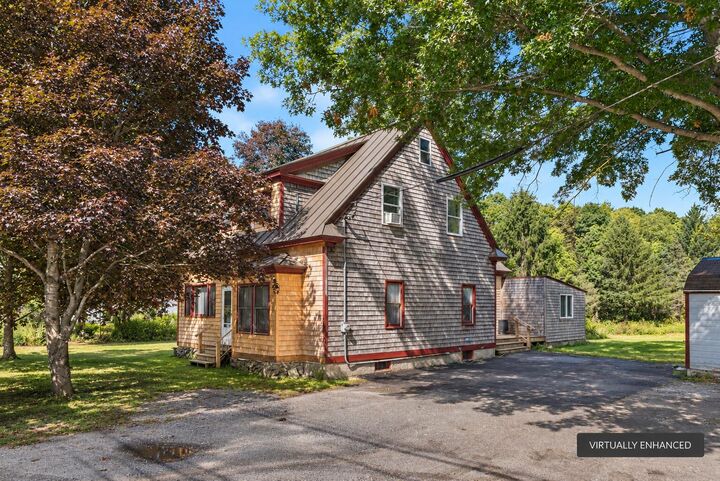 Property Photo:  19 Yarmouth Road  ME 04039 