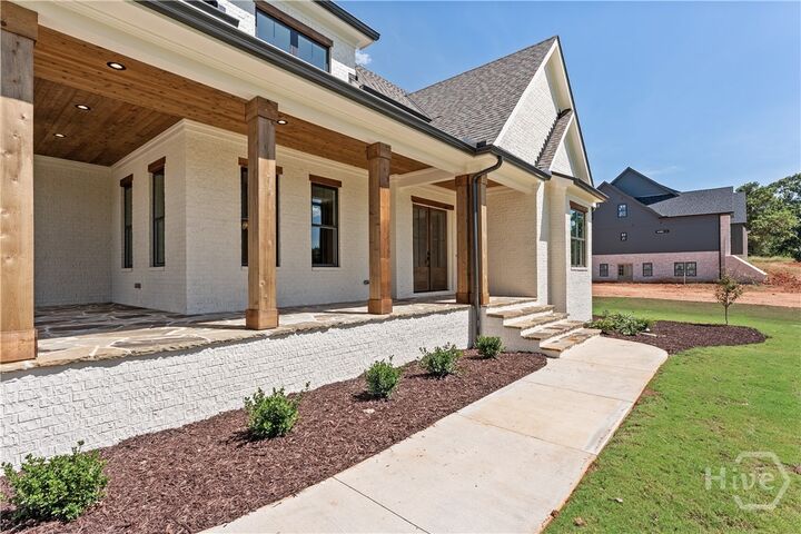 Property Photo:  1776 Parthenon Drive  GA 30606 