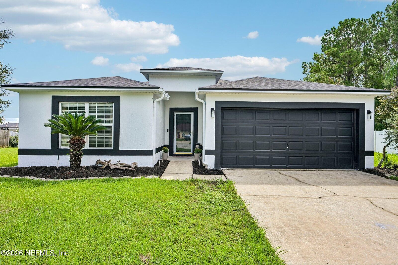 Property Photo: 3505 Steelgate Court FL 32068