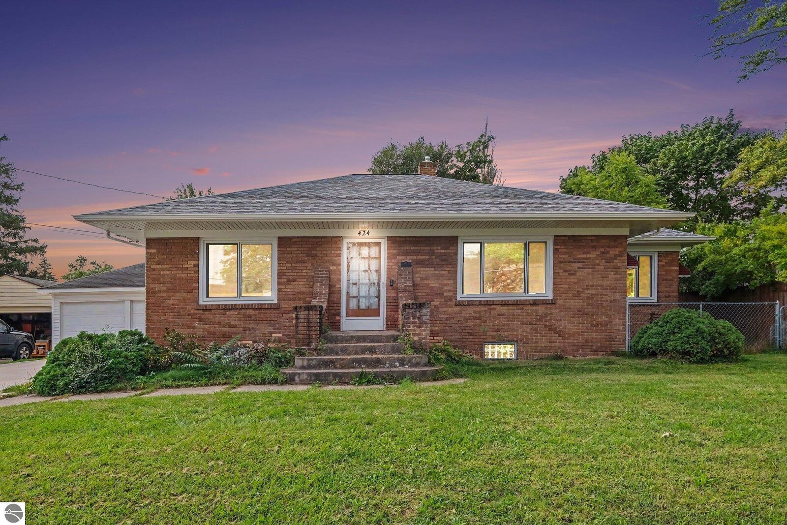 Property Photo: 424 SE Alger Street MI 49507