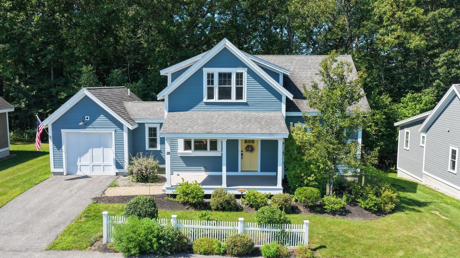Property Photo:  28 Follinsbee Ln 28  MA 01985 