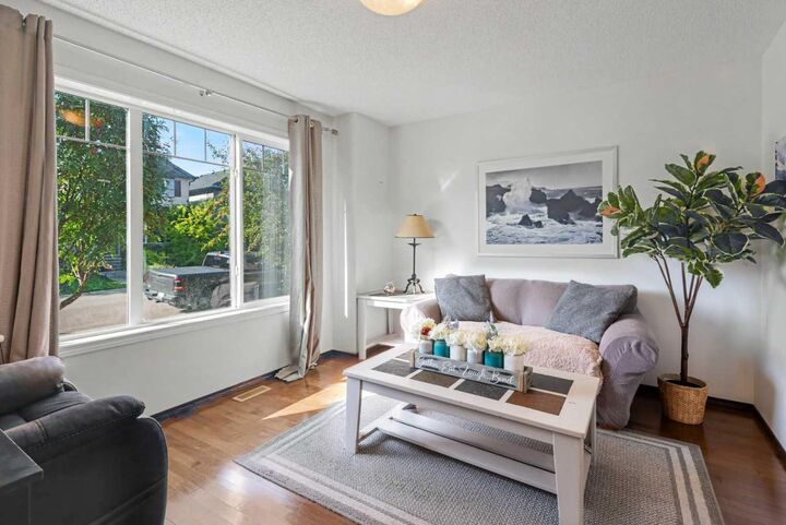 Property Photo: 380 Cranberry Circle SE AB T3M 0L8