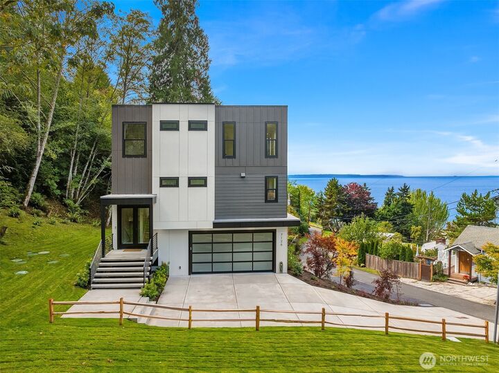 Property Photo:  7126  Picnic Place  WA 98026 